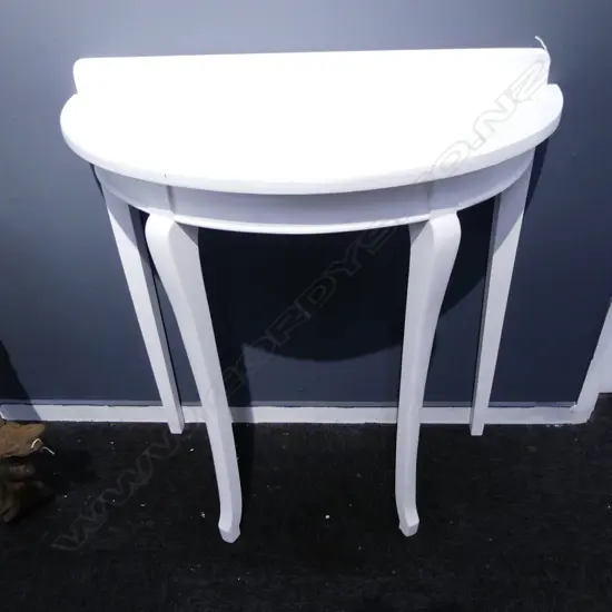 WHITE PAINTED DEMILUNE HALL TABLE 800x380x835mm