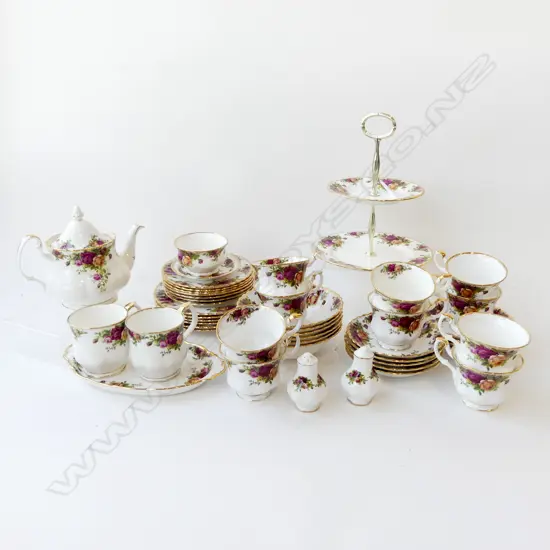 ROYAL ALBERT OLD COUNTRY ROSES; 10 CUPS, 9 SAUCERS, 6+7 SIDE PLATES, 6 CEREAL BOWLS, CAKE STAND, TEAPOT ETC
