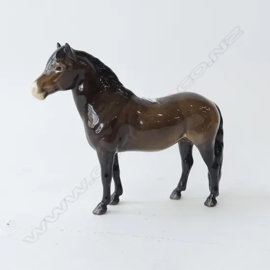 BESWICK BROWN" EXMOOR" HORSE H 163mm L 190 mm