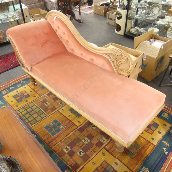 VICTORIAN CHAISE IN PINK VELVET UPHOLSTERY1800x650x860mm