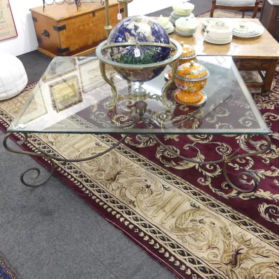 COFFEE TABLE; GLASS TOP, METAL BASE 900x1300x470mm