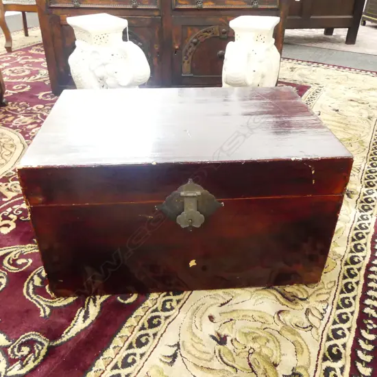 ORIENTAL TRUNK W.620mm, showing wear