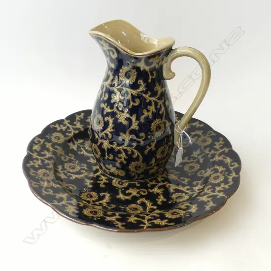 LG DARK EMERALD GREEN PLATE 395mm dia & JUG