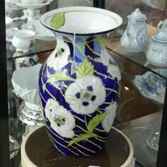 HAMPTON MILL 'JENNY'S POPPIES' H/PAINTED VASE H.400mm