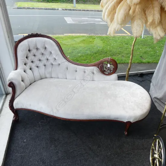 VICTORIAN CHAISE 1700x700x900mm