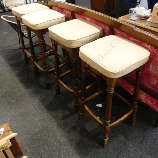 4 OAK KITCHEN / BAR STOOLS 370x370x815mm