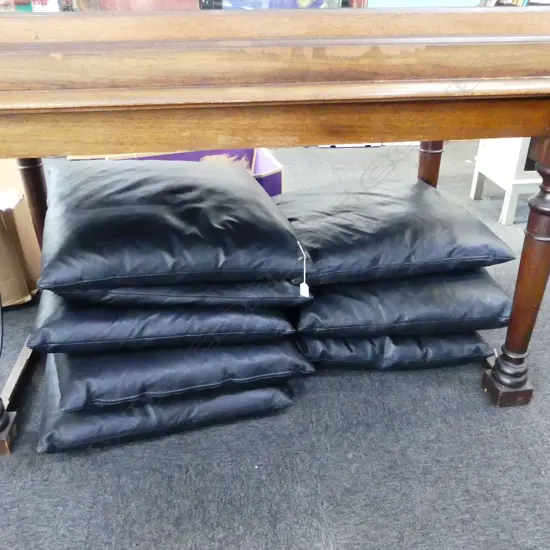 8 LG BLACK CUSHIONS 650x650mm