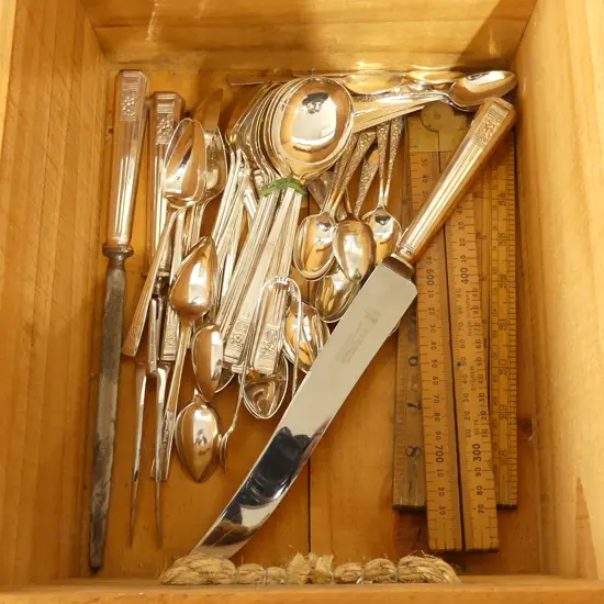 WOODEN CRATE, ASST. EP CUTLERY INCL. CARVING SET, 3 FOLDING RULERS