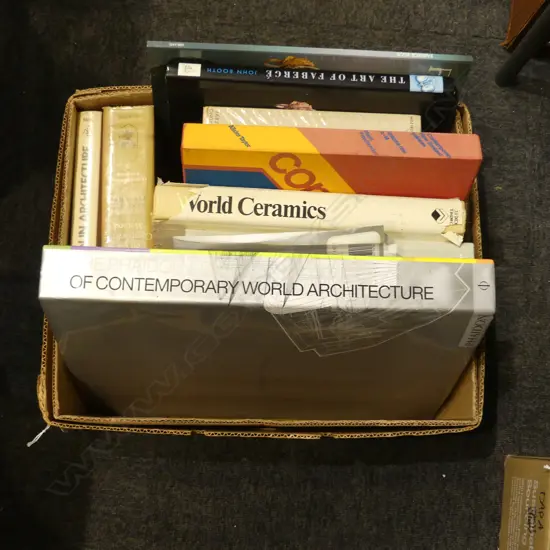 ASST. ART & ARCHITECTURE BOOKS INCL. PHAIDON WORLD ARCHITECTURE ATLAS