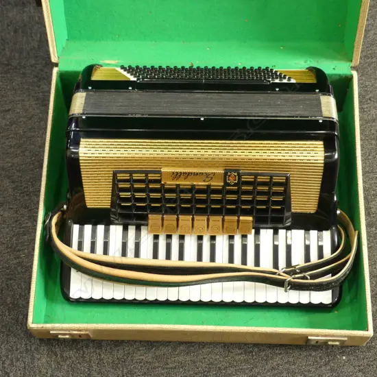 SCANDALLI ACCORDION, WORKING, CASED