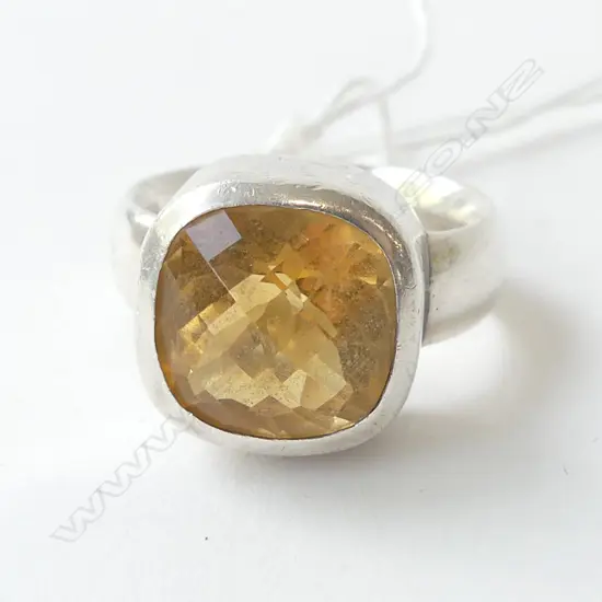 SILVER SET CITRINE RING SIZE P?