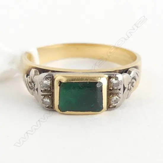 18CT EMERALD & DIAMOND RING, (emerald & mount showing wear) 5.0gms SIZE P