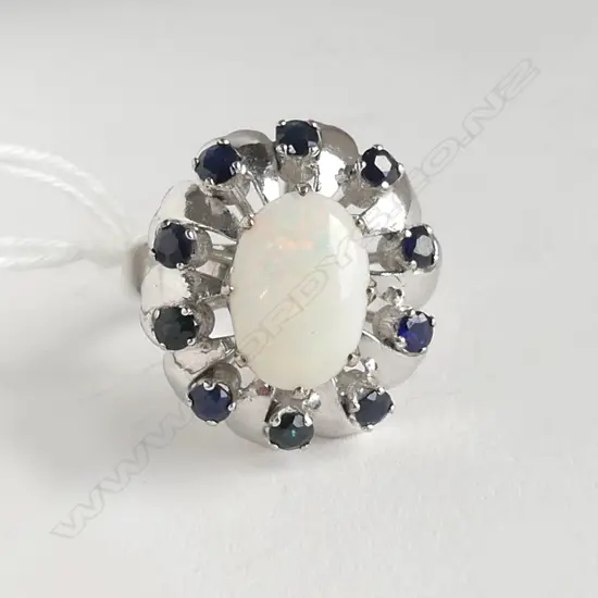 18CT W/G MILK OPAL & SAPPHIRE CLUSTER RING  6.2gms SIZE O