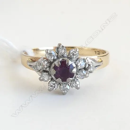 9CT RING DIAMOND & RED STONE (RUBY?) RING, 2.7gms SIZE P