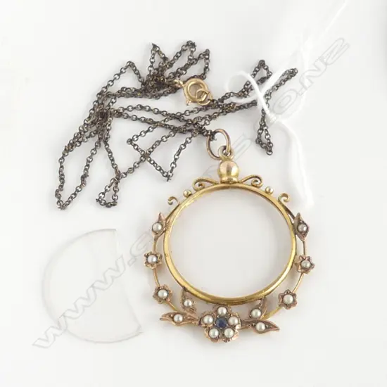 EDWARDIAN 9CT GOLD PEARL/SAPPHIRE? PHOTO LOCKET (glass faulted) 4.58gms (chain not gold)