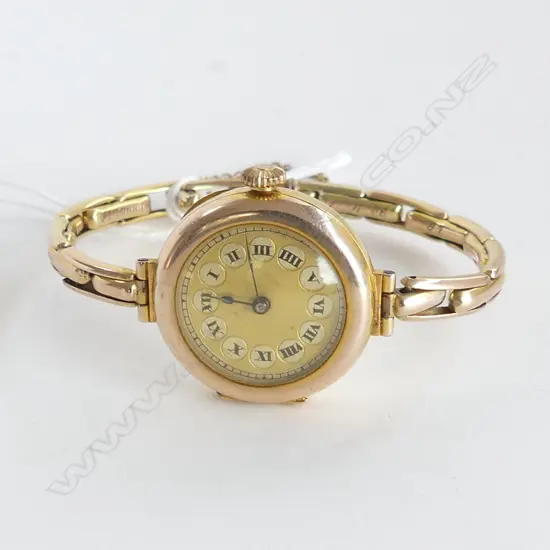 9CT ANTIQUE WRIST WATCH, 20.5gms