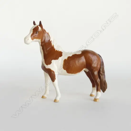 BESWICK HORSE 'PINTO PONY' H.165mm