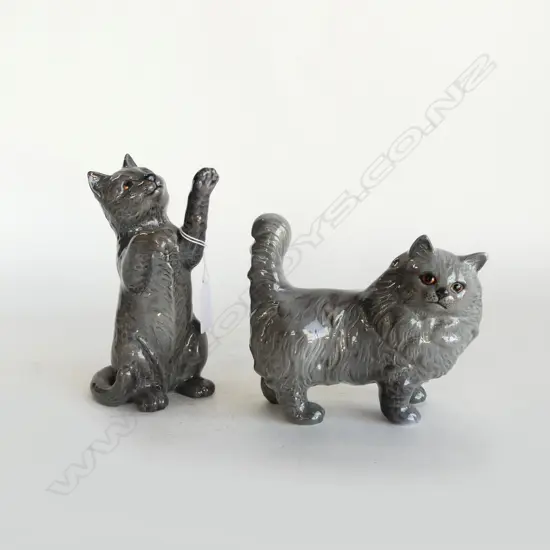 2 GREY BESWICK CATS #1883  H.170mm