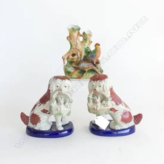 PR MANTEL DOGS w BASKETS 150mm & GERMAN PORCELAIN SPILL VASE w BIRDS H.160mm