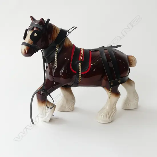 CERAMIC HORSE H.235mm