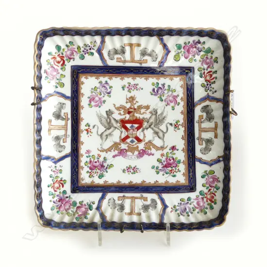 CHINESE ARMORIAL SQUARE CABINET PLATE 'SPERABO' 205x195mm