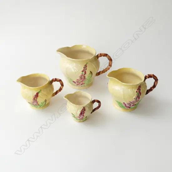 4 CARLTON WARE JUGS H.120mm