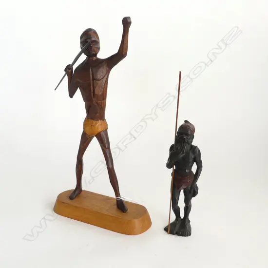 2 SMALL CARVED WOOD ABORIDGINAL FIGURES H290MM TALLEST