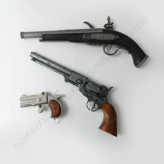 3 PISTOLS; DENIX SPAIN L.125mm, BKA 98, HADLER 1760 REPLICA L.380mm