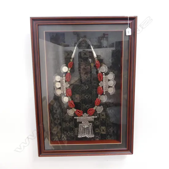 LG CASED MIDDLE EASTERN 'COIN' NECKLACE OF SILVER, 530 x 45 x 745mm