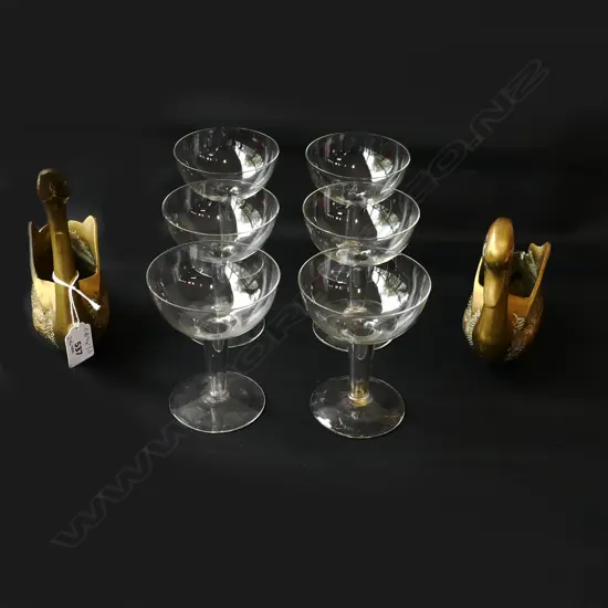 PR BRASS SWANS H.200mm + 6 HOLLOW STEM CHAMPAGNE GLASSES H.115mm