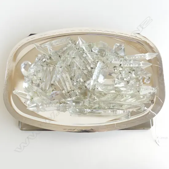 CHANDELIER / LUSTRE CRYSTALS