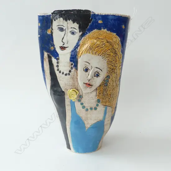 STUDIO POTTERY VASE w. 2 WOMEN SIGNED GOLDING H.270mm