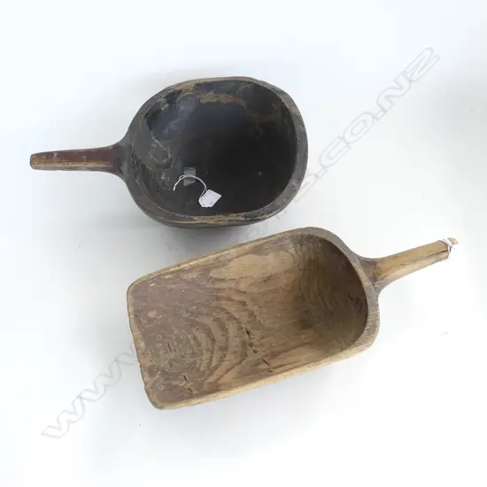 2 VINTAGE WOODEN ORIENTAL RICE SCOOPS, L.400mm