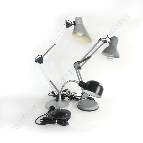 3 ARTICULATED MODERN DESK LAMPS H.650mm & 600mm (extended)