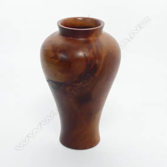 T. CAREY, NZ SWAMP KAURI TURNED VASE, SIGNED & DATED '96 H.270mm