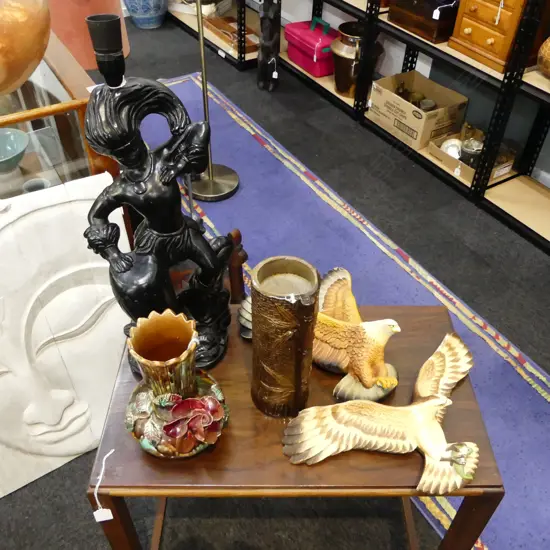 AFRICAN THEMED CHALKWARE LAMP BASE H.470mm & PR BOSSONS WALL HANGING CHALKWARE EAGLES (wngspan 400mm) & 2 VASES