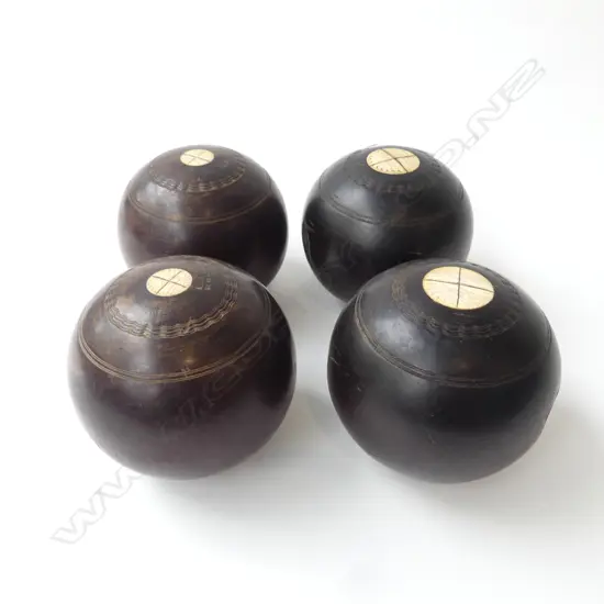 SET OF 4 ANTIQUE LIGNUM VITAE & IVORY BOWLING BALLS BY THOMAS TAYLOR GLASGOW NZBA ( AF TO 2 )