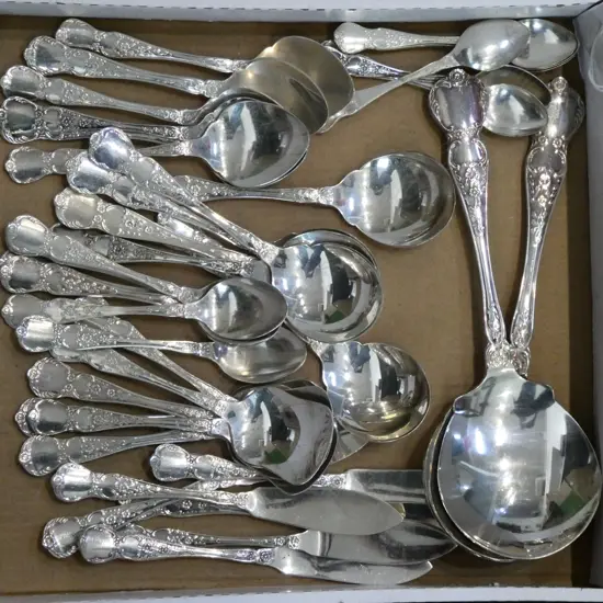 38PCS OF RODD CAMILLE: 6 SWEET SPOONS, TEASPOONS, CONDIMENT SPOONS ETC, & 2 SERVING SPOONS