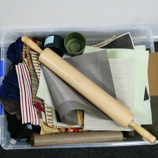 ASST. TABLE MATS, LG WOODEN ROLLING PIN L.710mm ETC