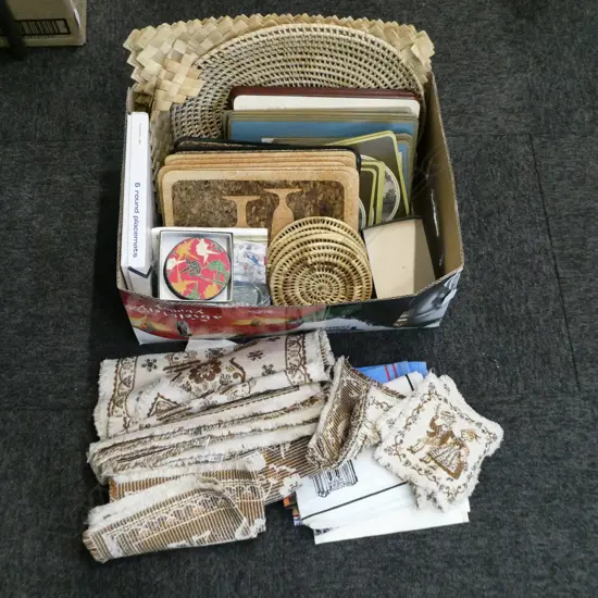 PLACE MATS & LINEN TEA TOWELS