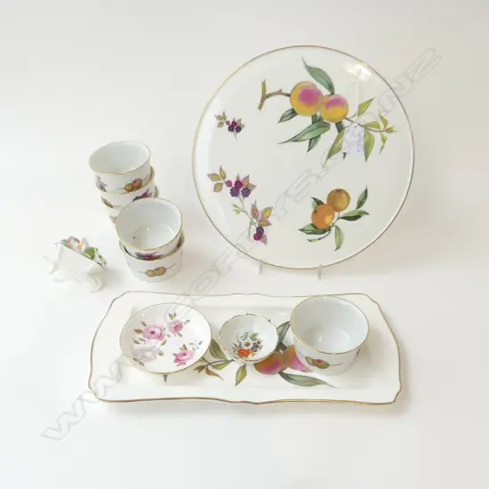ROYAL WORCESTER ARDEN CAKE PLATE 280mm dia & SANDWICH TRAY W.335mm, 6 EVESHAM RAMEKINS + 3 OTHER (FLOWERS AF)