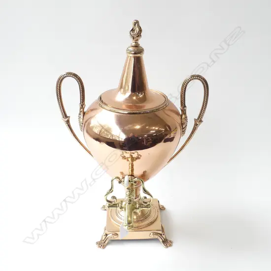 VINTAGE COPPER SAMOVAR 'SWAN NASH OXFORD ST. LONDON' H.440mm