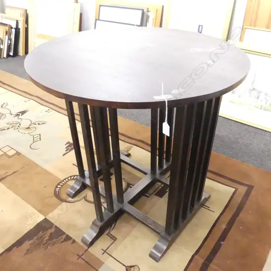 ARTS & CRAFTS EBONISED OAK SIDE TABLE H.730mm, 765mm dia