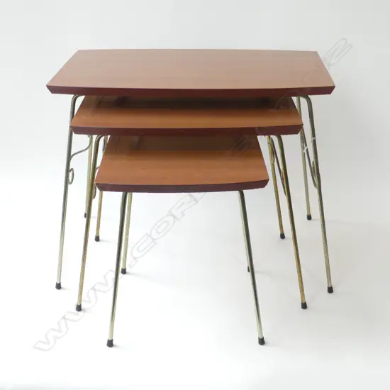 SET 3 VINTAGE SIDE TABLES W.510mm