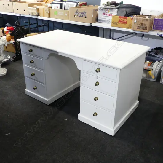WHITE PAINTED DESK 1380x700x765mm