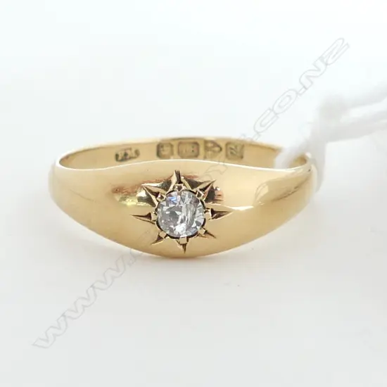18CT GOLD & SOLITAIRE DIAMOND RING, CHESTER 1920, 3.85GMS SIZE R
