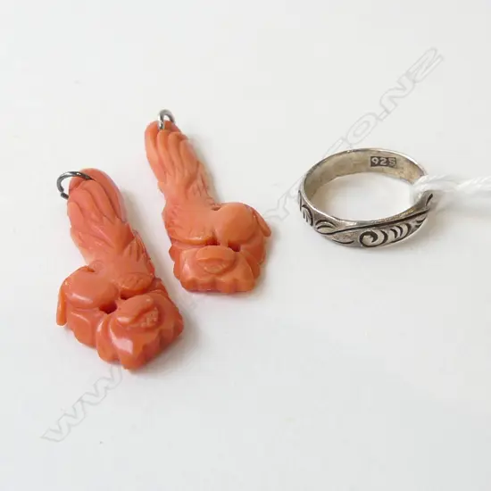 SMALL 925 SILVER RING + 2 CORAL PENDANTS L.35mm