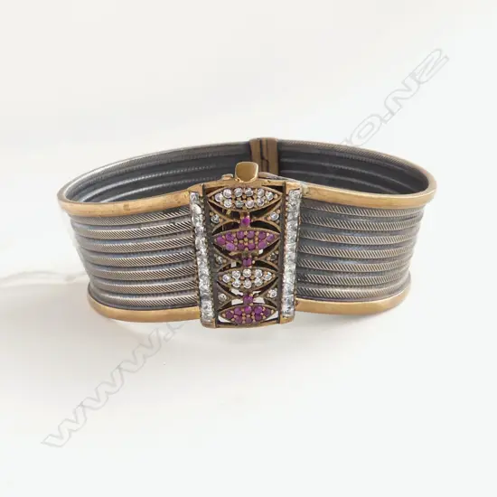 COSTUME BANGLE
