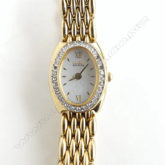 CITIZEN ECO-DRIVE LADIES GILT WRISTWATCH missing 3 diamanté stones 