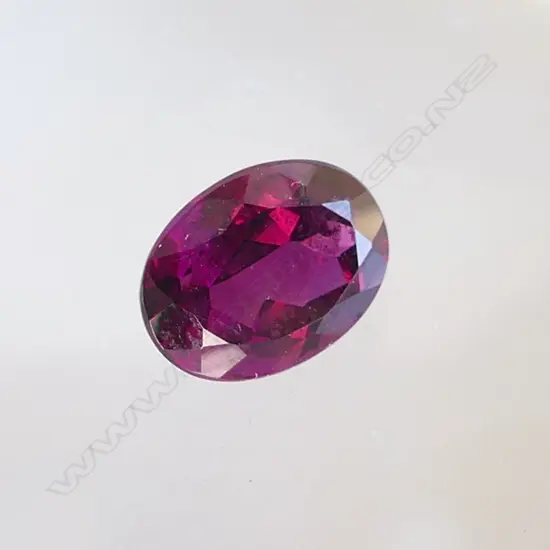 UNSET RHODOLITE GARNET 1.92CT RATING 6